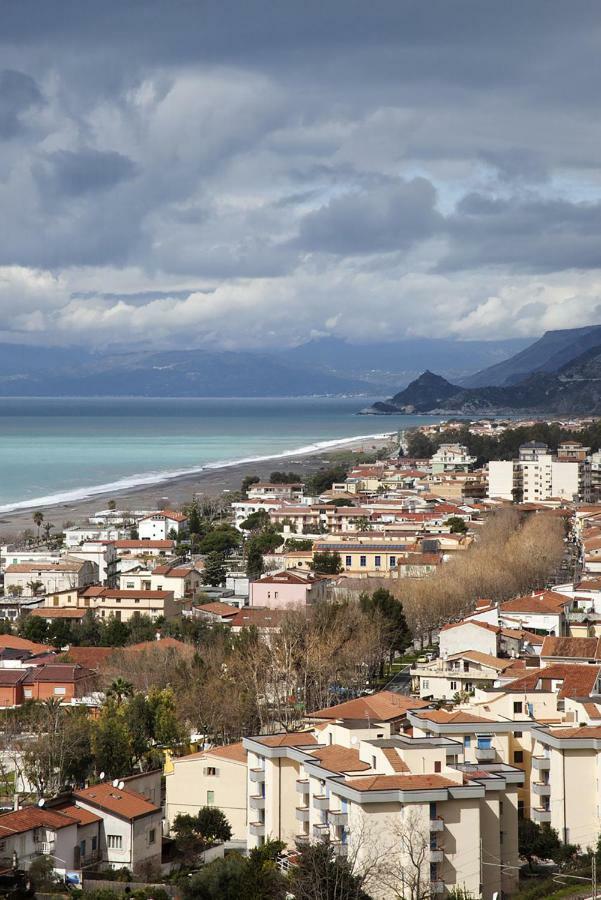 Via Stazione 5 Apartment Praia a Mare Bagian luar foto