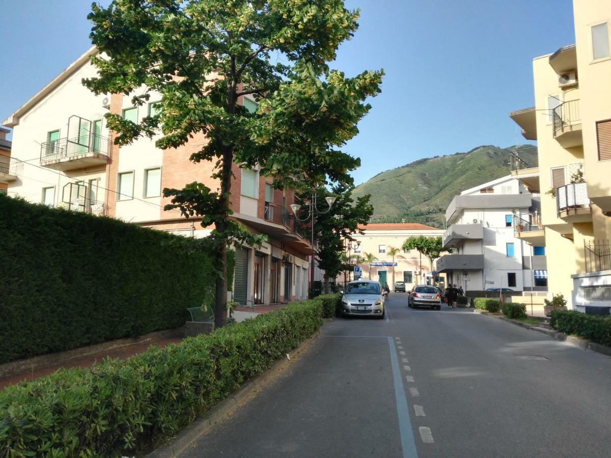 Via Stazione 5 Apartment Praia a Mare Bagian luar foto